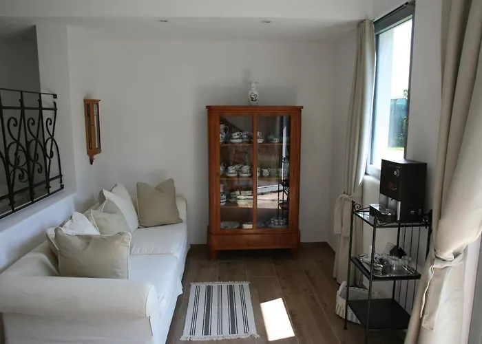 La Dinner & Bed Bed & Breakfast 3*