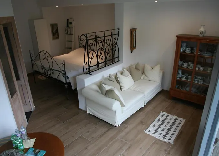 La Dinner & Bed B&B 이스프라